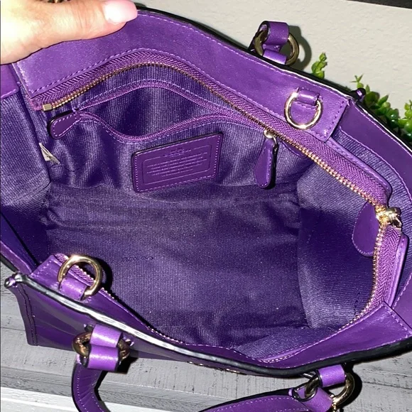 Coach Purple Leather Tote with Elegant Design-Small - Picture 4 of 9